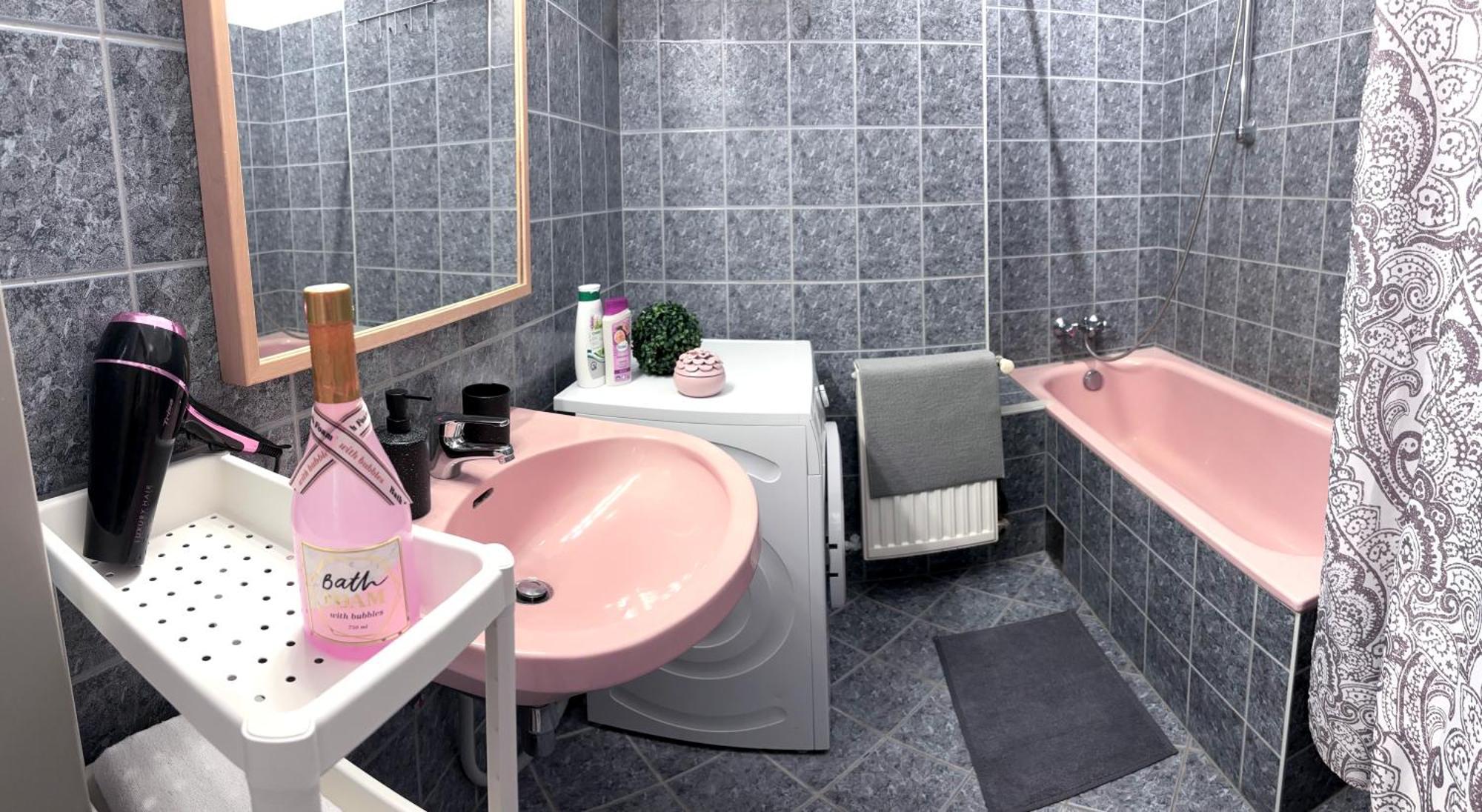 Big And Comfortable Mariahilfer Apartment *